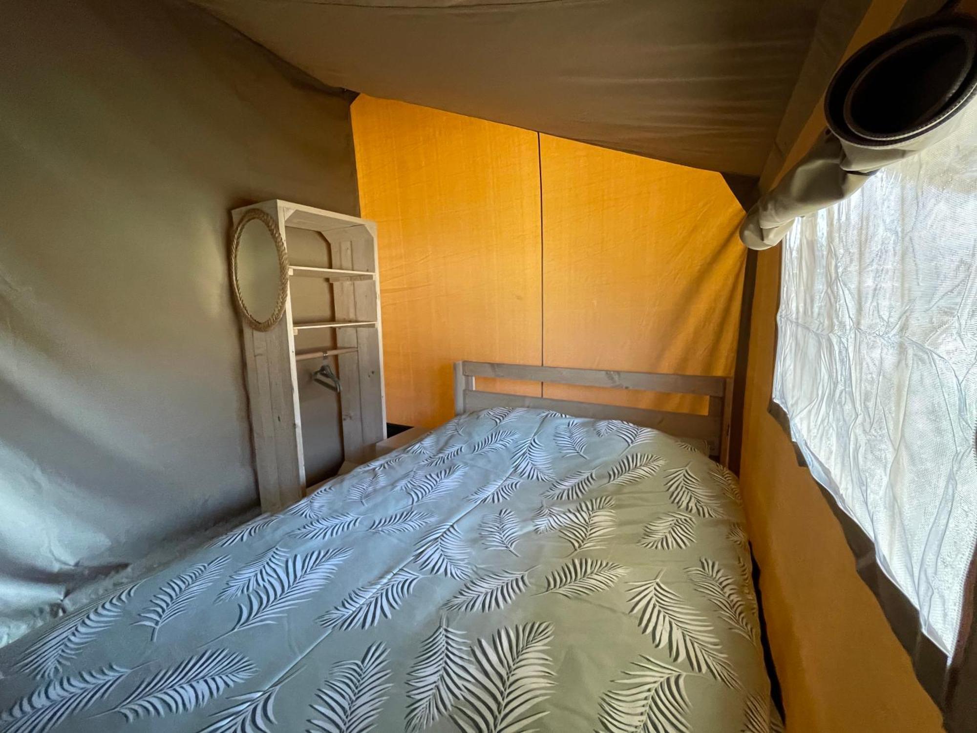 Glamping De Hof Van Eeden Warmond Exterior foto
